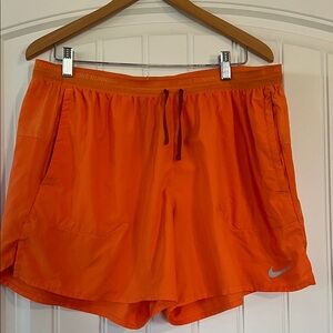 Nike stride Running Shorts XXL
